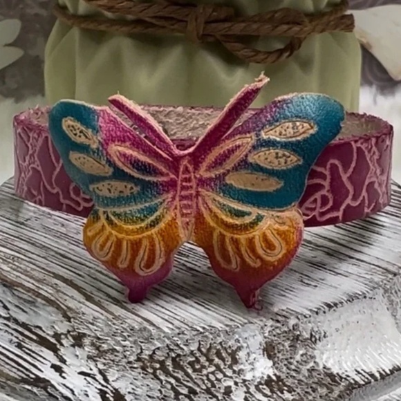 Hand Crafted Jewelry - NWT Genuine Leather Handcrafted Butterfly Bracelet! Fits 6.5” to 8”.